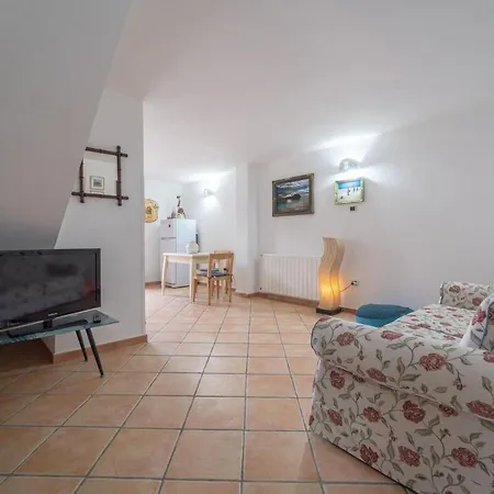 - Sole, Mare E Relax Vicino A Casa Apartment *